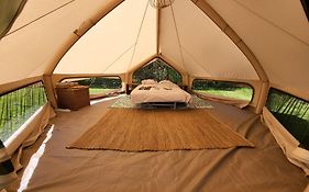 Sfeervolle Tipi Tent Dicht Bij De Kust.